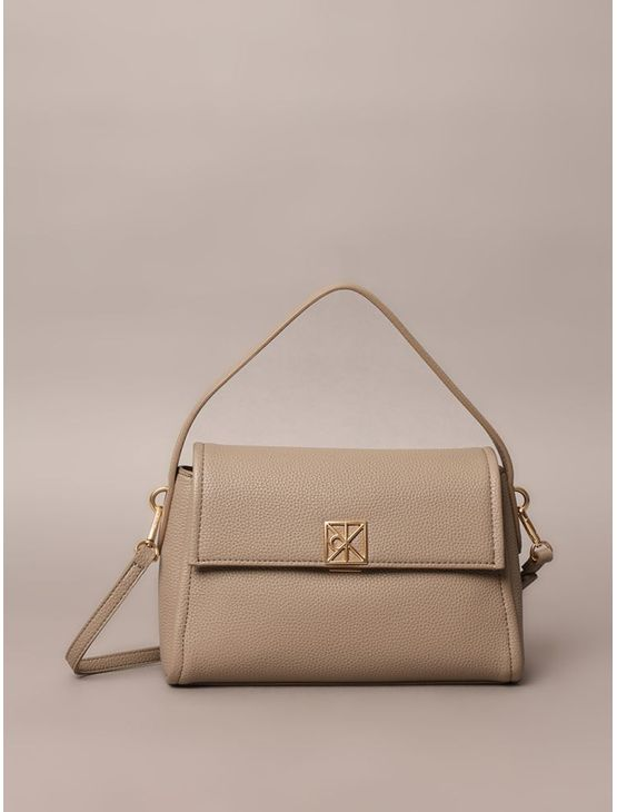 Bolsa Calvin Klein Feminina Shoulder Emblema Aop Metálico - Havana Bolsa Calvin Klein Feminina Shoulder Emblema Aop Metálico Havana u