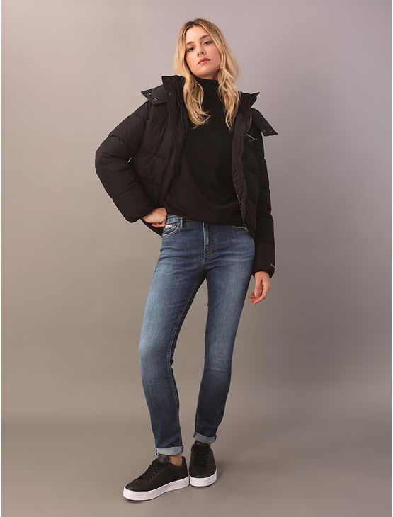 Jaqueta Feminina Acolchoada Com Logotipo Calvin Klein - Preto Jaqueta Feminina Acolchoada Com Logotipo Calvin Klein Preto g Jaqueta Feminina Acolchoada Com Logotipo Calvin Klein - Preto Jaqueta Feminina Acolchoada Com Logotipo Calvin Klein Preto g