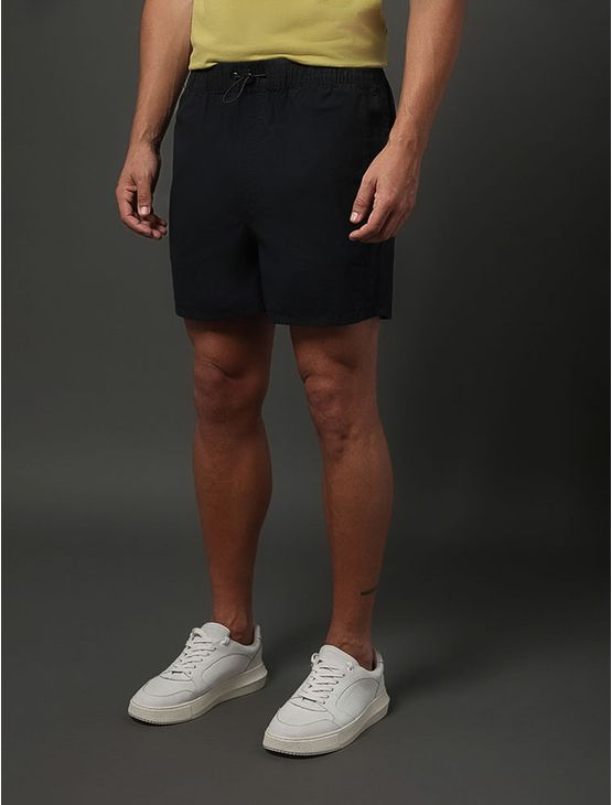 Shorts Masculino Color Regulador Calvin Klein Jeans - Preto Shorts Masculino Color Regulador Calvin Klein Jeans Preto 46 Shorts Masculino Color Regulador Calvin Klein Jeans - Preto Shorts Masculino Color Regulador Calvin Klein Jeans Preto 46