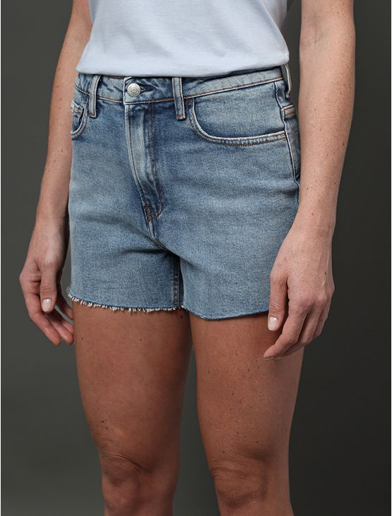 Shorts Jeans Feminino Barras a Fio Calvin Klein Jeans - Azul Claro Shorts Jeans Feminino Barras a Fio Calvin Klein Jeans Azul Claro 42 Shorts Jeans Feminino Barras a Fio Calvin Klein Jeans - Azul Claro Shorts Jeans Feminino Barras a Fio Calvin Klein Jeans Azul Claro 42