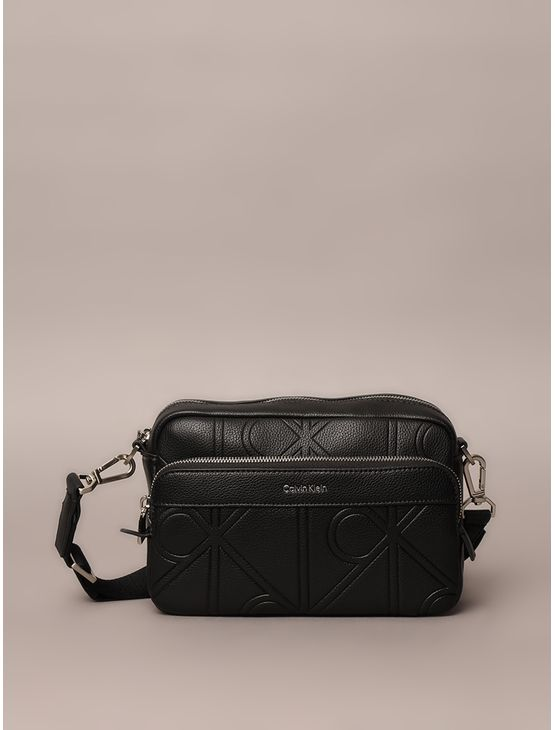 Bolsa Ck Camera Bag Aop Emboss - Preto Bolsa Ck Camera Bag Aop Emboss Preto u