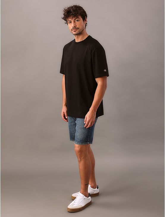 Camiseta Manga Curta Calvin Klein Jeans Masculino Oversized Calvin Klein Manga - Preto Camiseta Manga Curta Calvin Klein Jeans Masculino Oversized Calvin Klein Manga Preto p Camiseta Manga Curta Calvin Klein Jeans Masculino Oversized Calvin Klein Manga - Preto Camiseta Manga Curta Calvin Klein Jeans Masculino Oversized Calvin Klein Manga Preto p