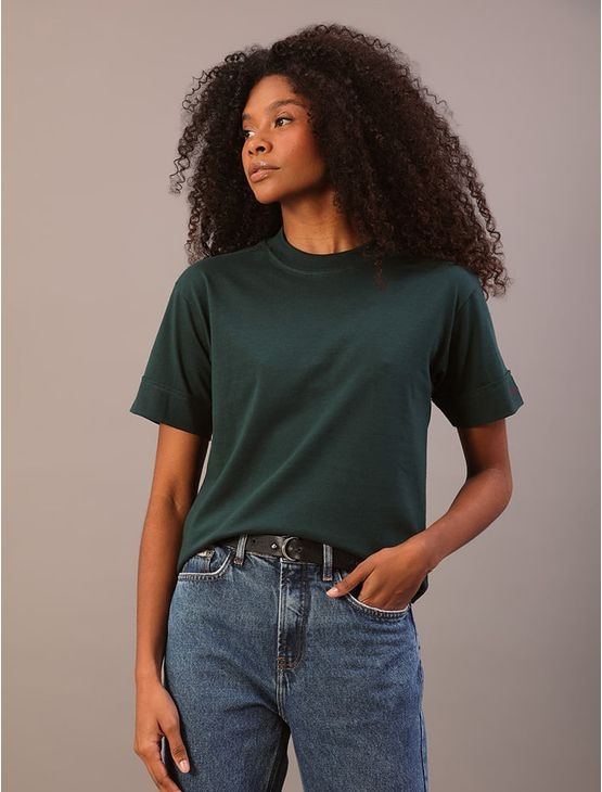 Camiseta Calvin Klein Jeans Feminino Manga Curta Bordada - Verde Médio Camiseta Calvin Klein Jeans Feminino Manga Curta Bordada Verde Médio p Camiseta Calvin Klein Jeans Feminino Manga Curta Bordada - Verde Médio Camiseta Calvin Klein Jeans Feminino Manga Curta Bordada Verde Médio p