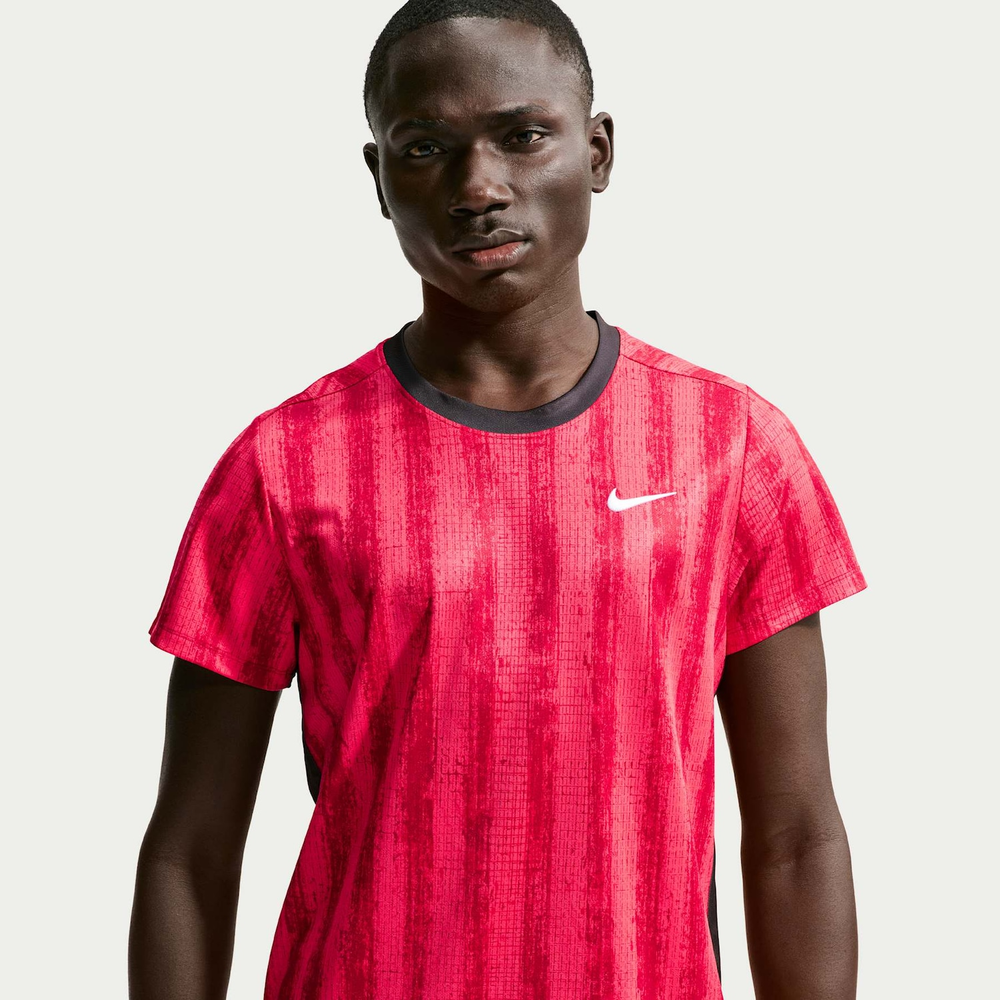 Camiseta Dri-FIT Nike Court Victory Print Masculina Camiseta Dri-FIT Nike Court Victory Print Masculina