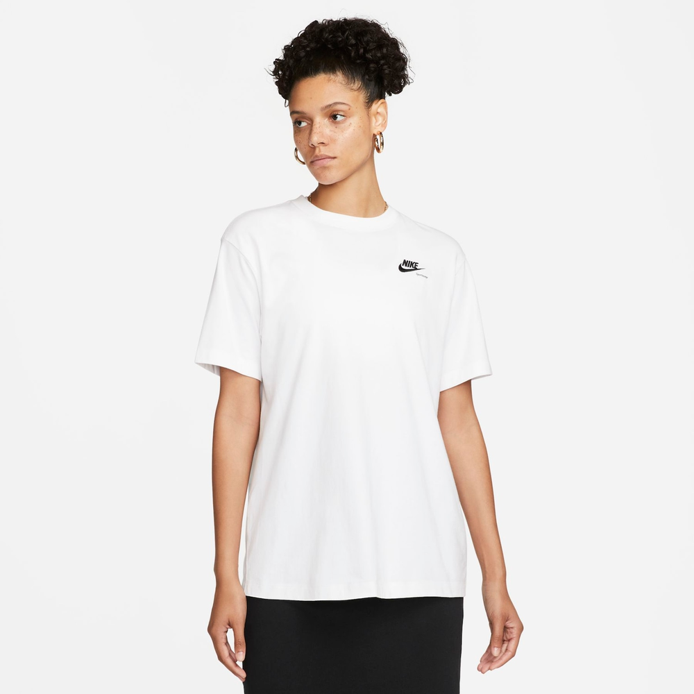Camiseta Nike Sportswear Neuself Feminina Camiseta Nike Sportswear Neuself Feminina