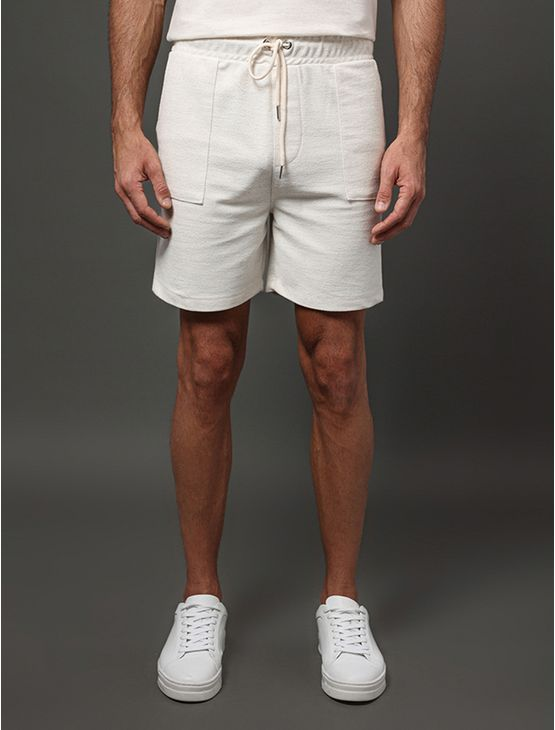 Bermuda Masculina Linho Diagonal Calvin Klein - Off White Bermuda Masculina Linho Diagonal Calvin Klein Off White p Bermuda Masculina Linho Diagonal Calvin Klein - Off White Bermuda Masculina Linho Diagonal Calvin Klein Off White p