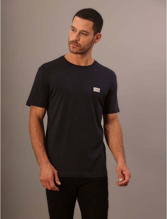 Camiseta Manga Curta Calvin Klein Jeans Masculino Com Logotipo - Marinho Camiseta Manga Curta Calvin Klein Jeans Masculino Com Logotipo Marinho p Camiseta Manga Curta Calvin Klein Jeans Masculino Com Logotipo - Marinho Camiseta Manga Curta Calvin Klein Jeans Masculino Com Logotipo Marinho p