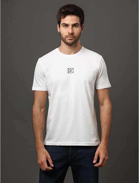 Camiseta Masculina Rubber Patch Calvin Klein - Branco Camiseta Masculina Rubber Patch Calvin Klein Branco Pp Camiseta Masculina Rubber Patch Calvin Klein - Branco Camiseta Masculina Rubber Patch Calvin Klein Branco Pp