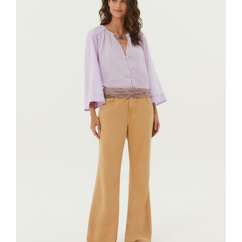 Calça Sarja Flare Bainha a Fio