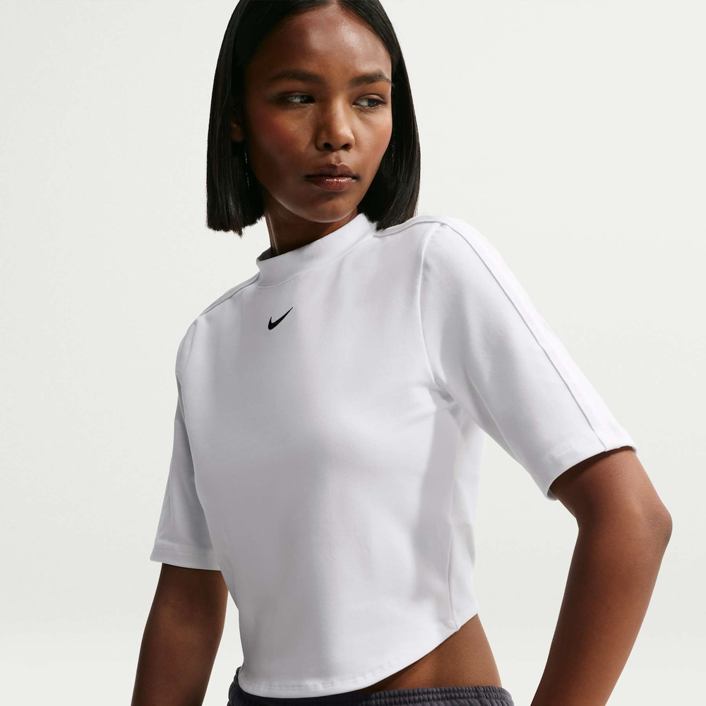 Camiseta Cropped Nike Street Fitted Stripe Feminina Camiseta Cropped Nike Street Fitted Stripe Feminina
