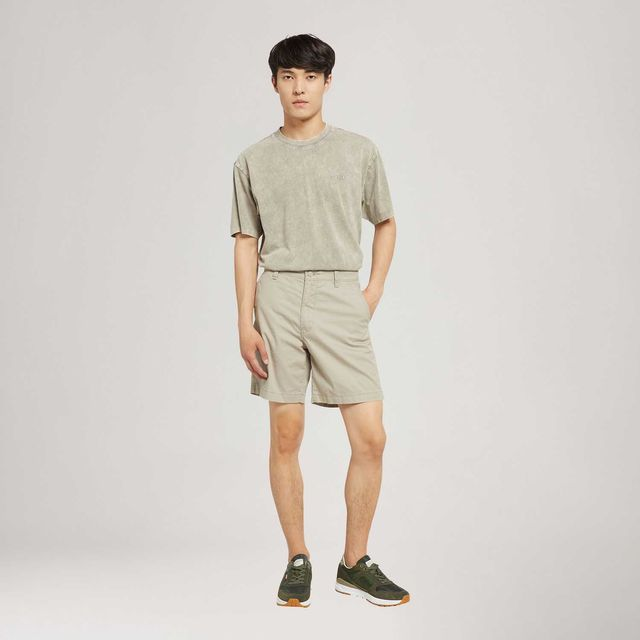 Bermuda Levi's® XX Chino Authentic II Bege - 28X8 USA | 36 BR Bermuda Levi's® XX Chino Authentic II Bege - 28X8 USA | 36 BR