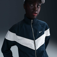 Jaqueta Nike Sportswear Woven Feminina