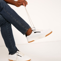 Tênis casual com recortes bicolor ace branco