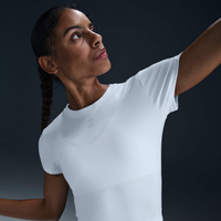 Camiseta Nike Advance Feminina