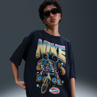 Camiseta Nike Sportswear Essential Feminina