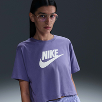 Camiseta Nike Sportswear Essential Feminina