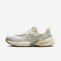 Tênis Nike V2K Run Feminino