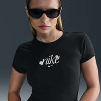 Camiseta Nike Sportswear Chill Knit Feminina