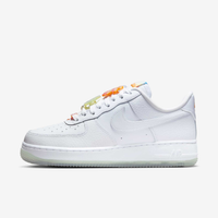 Tênis Nike Air Force 1 '07 LX Feminino