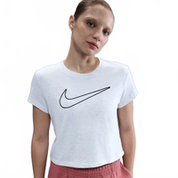 Camiseta Nike Sportswear Club Feminina