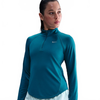 Camiseta Nike Swoosh Feminina
