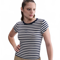 Camiseta Nike Sportswear Baby Look Feminina