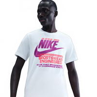 Camiseta Nike Sportswear 6MO Futura Masculina
