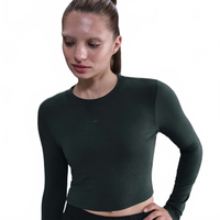Camiseta Nike Sportswear Cropped Chill Knit Feminina