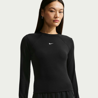 Camiseta Nike Sportswear Chill Knit Manga Longa Feminina