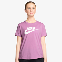 Camiseta Nike Sportswear Essentials Feminina