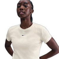 Camiseta Nike Sportswear Feminina