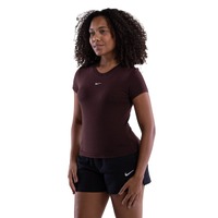 Camiseta Nike Sportswear Chill Knit Feminina