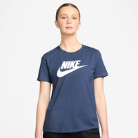 Camiseta Feminina Nike Manga Curta Sportswear Essential Icon