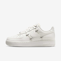 Tênis Nike Air Force 1 ´07 LV8 Feminino