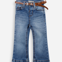 Calça flare jeans infantil com cinto azul