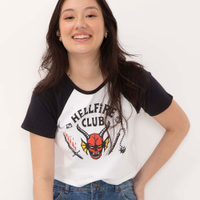 Camiseta juvenil de malha stranger things manga curta raglan preta