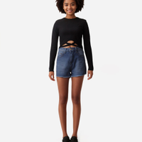 Blusa juvenil canelada manga longa preta