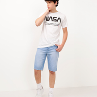 Bermuda jeans juvenil com bolso azul claro