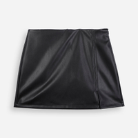 Short saia juvenil plissada com fenda preto