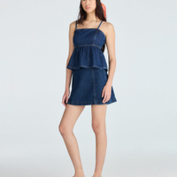 Minissaia jeans evasê azul