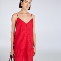 Vestido curto feminino de laise com botão arabesco vermelho
