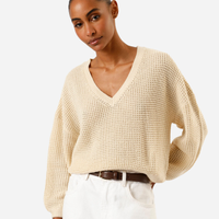 Suéter feminino de tricot decote v bege