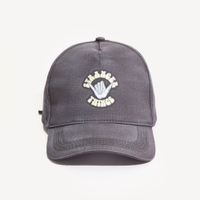 Boné aba curva stranger things preto