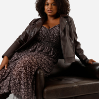 Jaqueta biker de pu plus size marrom