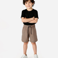 Bermuda infantil com elástico e cordão bege