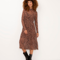 Vestido midi de tule animal print com borboletas marrom