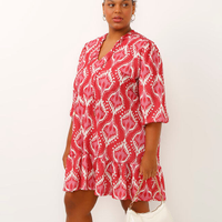 Vestido curto manga bufante com babados arabesco rosa