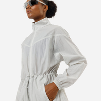 Parka feminina esportiva texturizada cinza