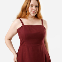 Vestido midi com linho e fenda plus size vinho