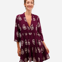 Vestido curto feminino de viscose paisley roxo